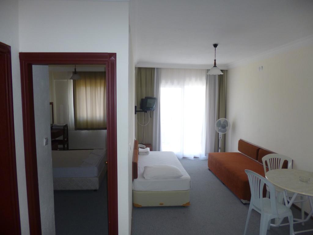 Albayrak Hotel Cesme Bagian luar foto